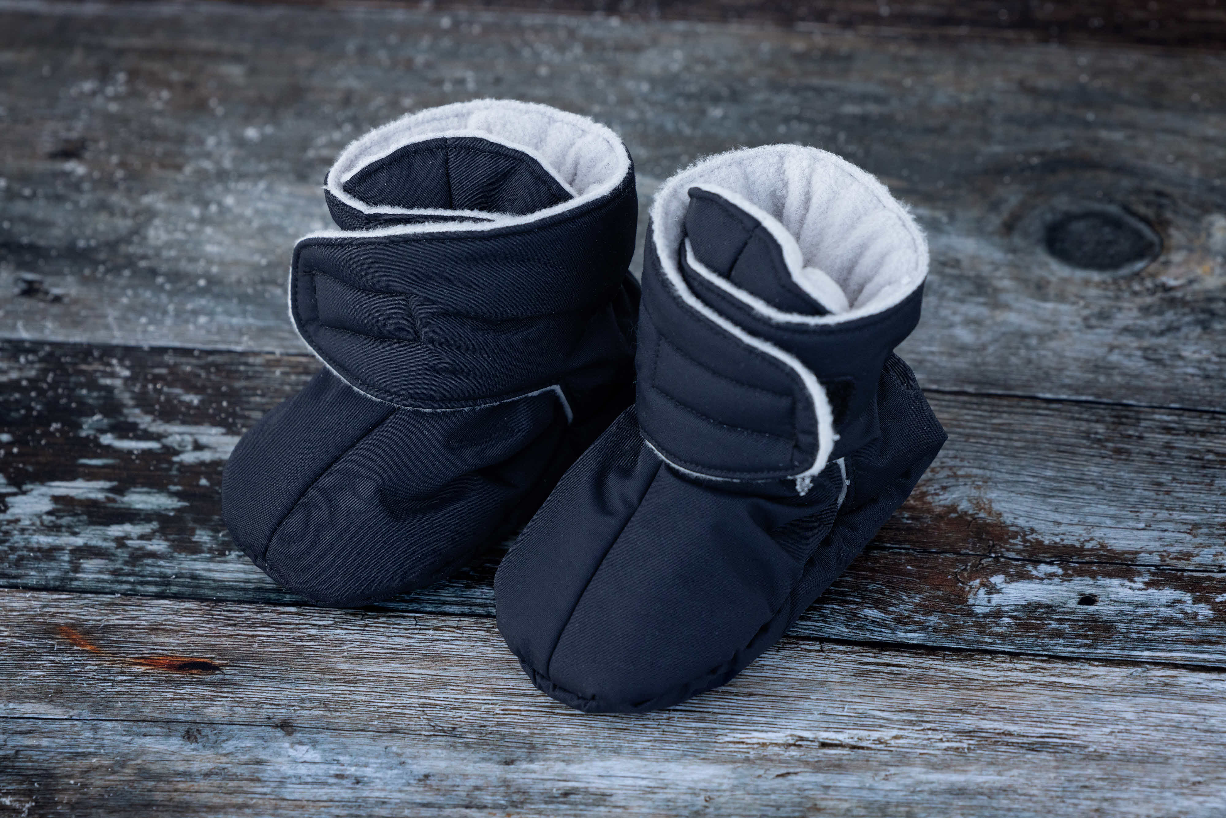 Black baby booties hotsell